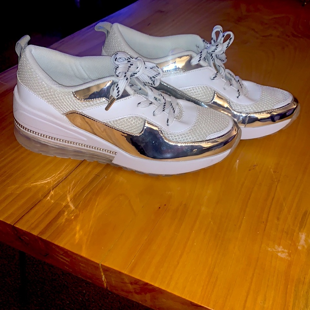 BCBG new platform/ hidden wedge sneakers